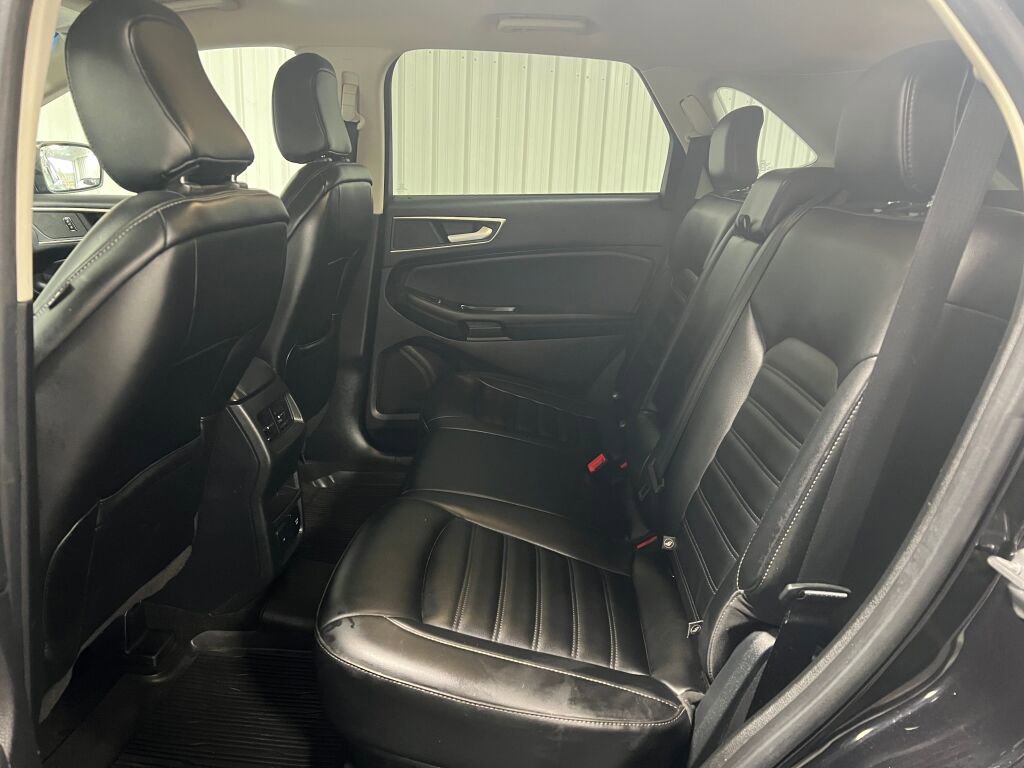 Used 2020 Ford Edge SEL w/ Convenience Package image 6