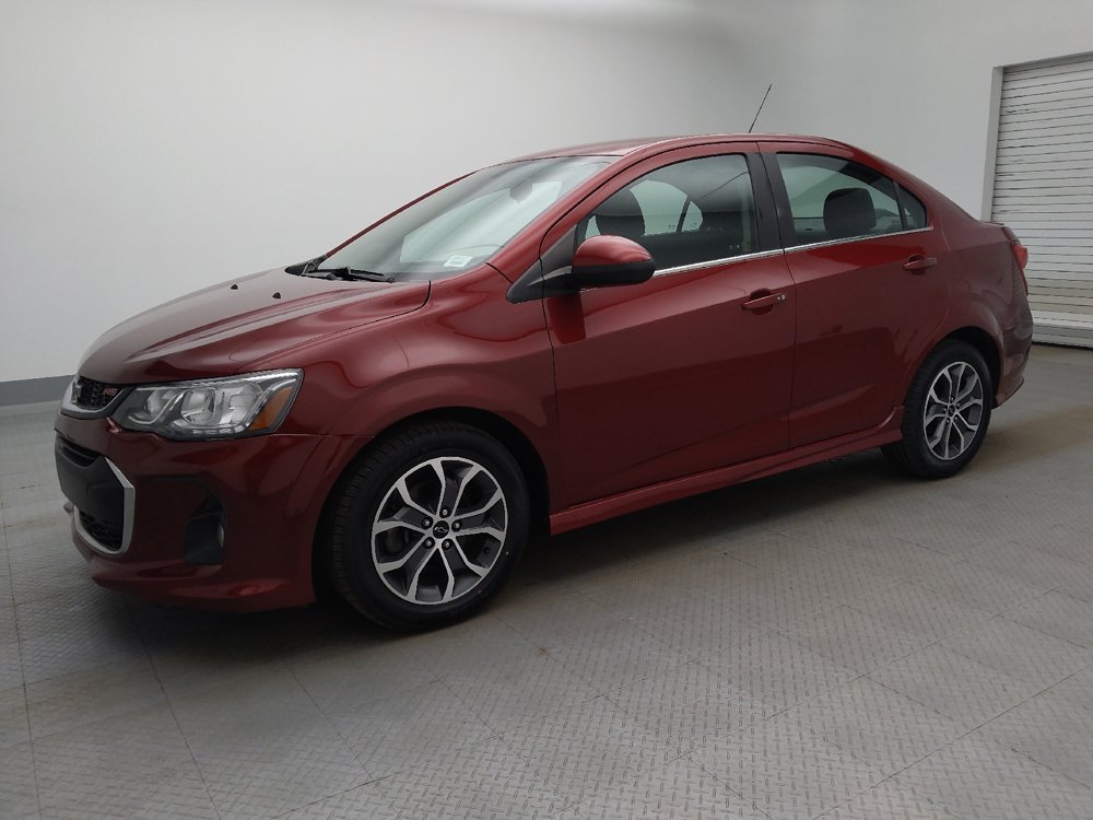 Used 2020 Chevrolet Sonic LT w/ Convenience Package FWD image 2