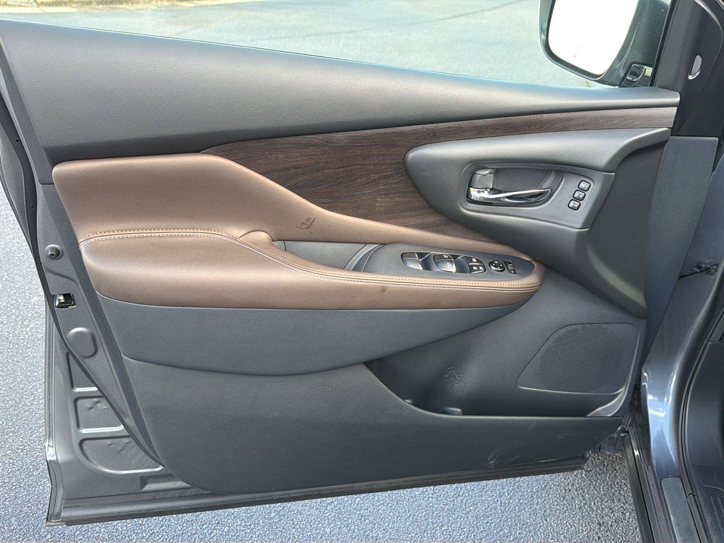 Used 2024 Nissan Murano Platinum w/ Cargo Package FWD image 17