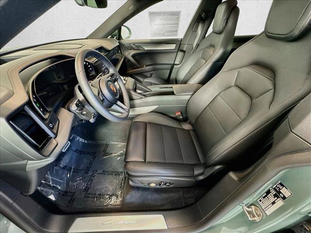 New 2026 Porsche Cayenne Electric AWD/4WD image 5