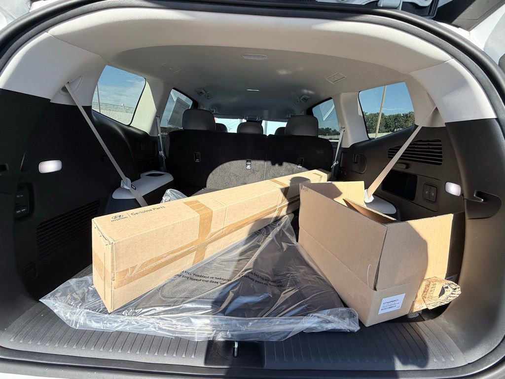 New 2026 Hyundai Ioniq 9 SEL image 9