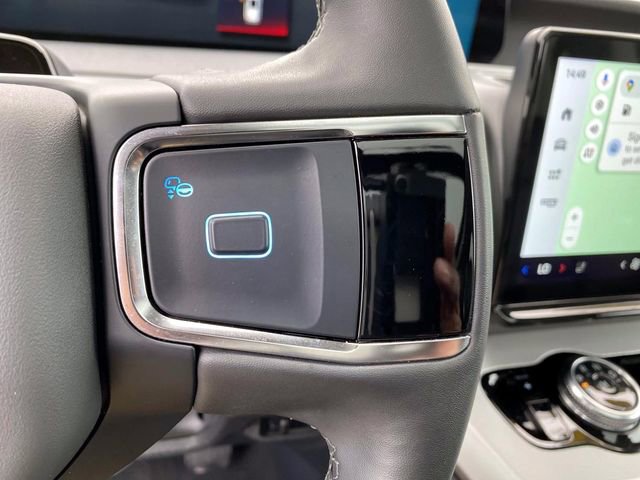 Used 2025 Ford Expedition Active image 18
