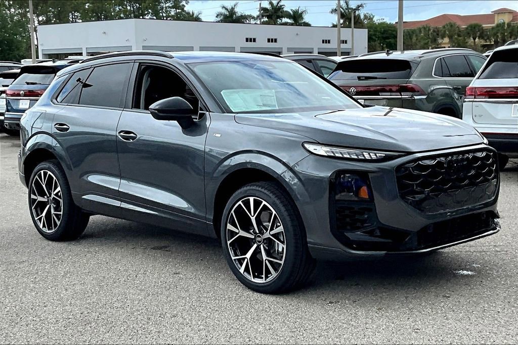 New 2026 Audi Q3 quattro 2.0T image 2