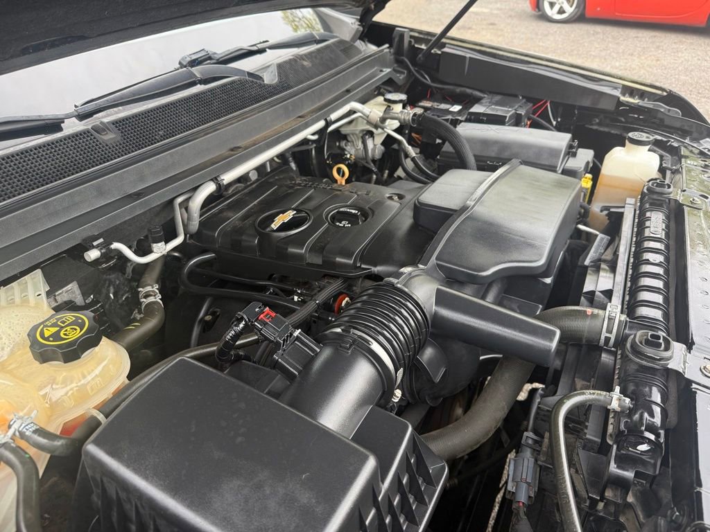 Used 2015 Chevrolet Colorado LT AWD/4WD image 32