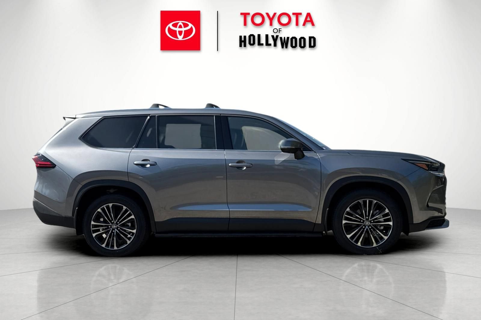 New 2026 Toyota Grand Highlander AWD Hybrid image 3