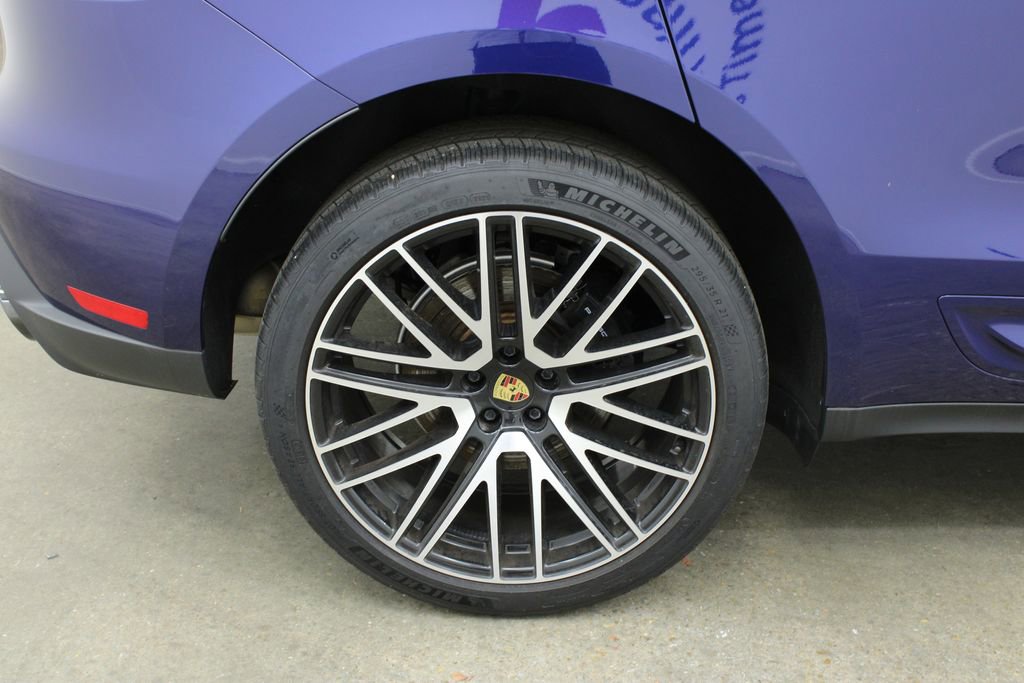 New 2024 Porsche Macan image 14