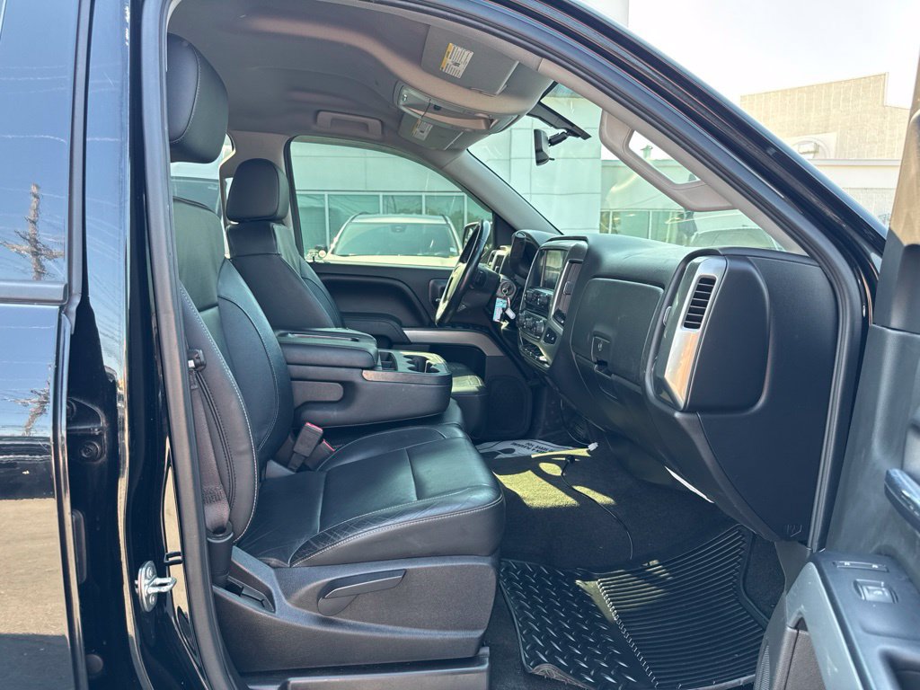 Used 2017 Chevrolet Silverado 1500 LT w/ All Star Edition AWD/4WD image 15