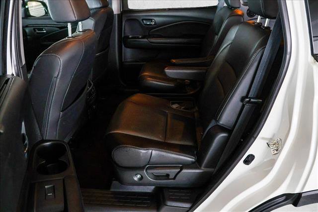 Used 2017 Honda Pilot Elite image 22