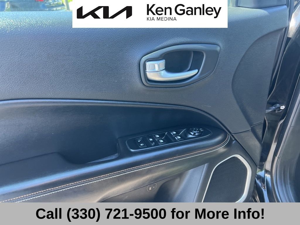 Used 2018 Jeep Compass Latitude w/ Popular Equipment Group image 24