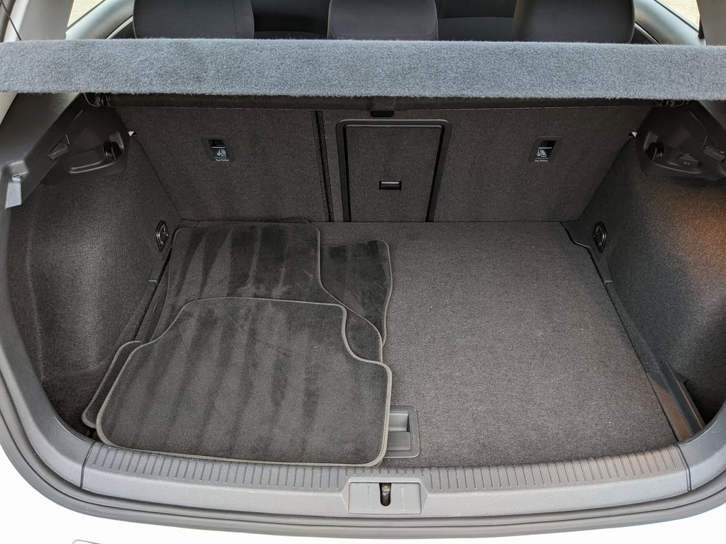 Used 2019 Volkswagen e-Golf SE w/ Driver Assistance Package image 25