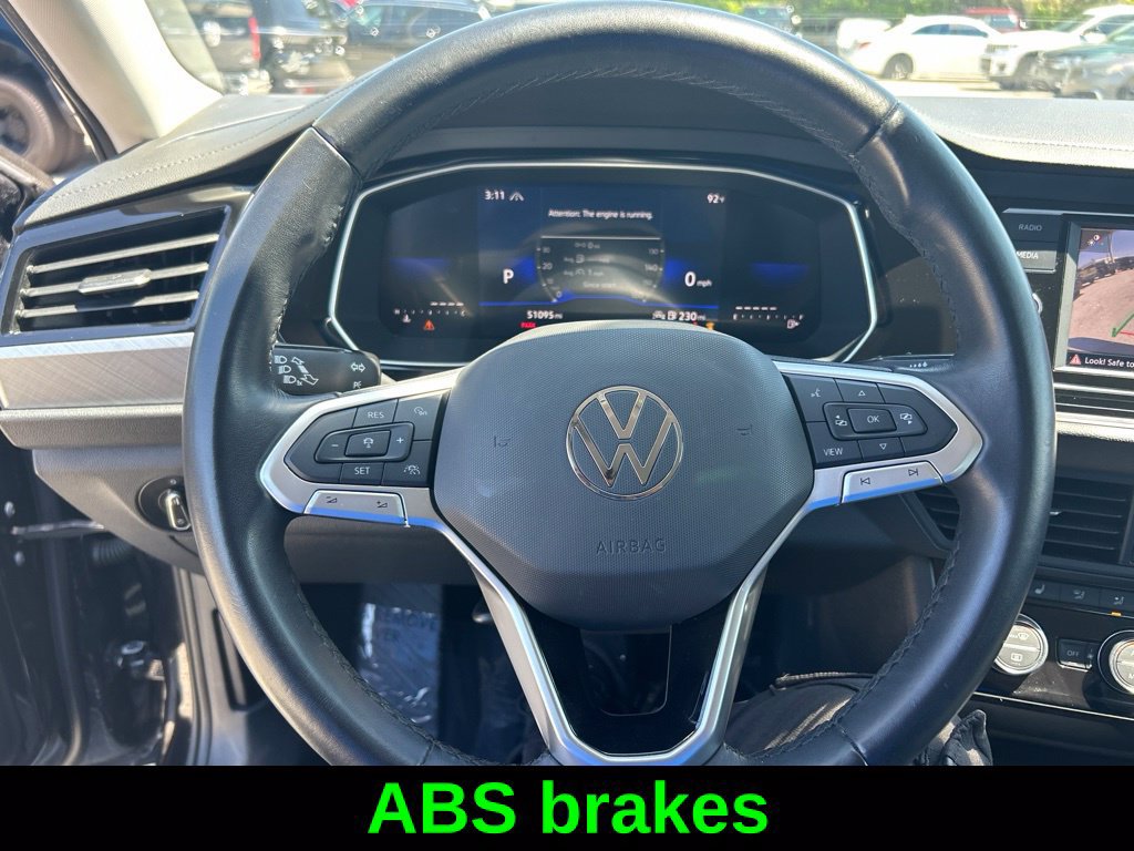 Used 2024 Volkswagen Jetta SE FWD image 16