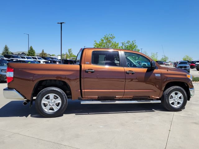 Used 2016 Toyota Tundra SR5 w/ SR5 Upgrade Package AWD/4WD image 2