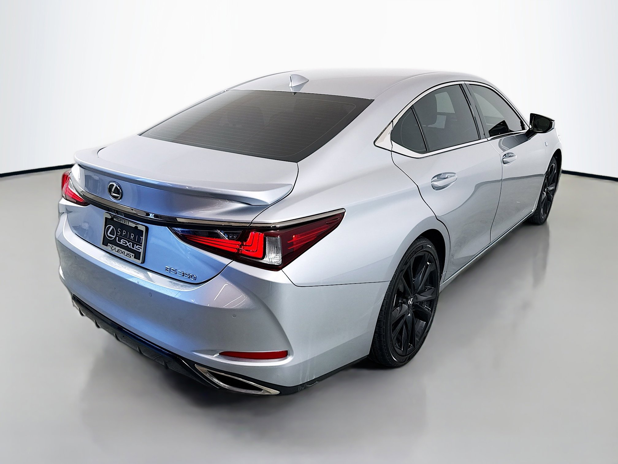 Certified 2023 Lexus ES 350 F Sport w/ Accessory Package (Z2) image 7