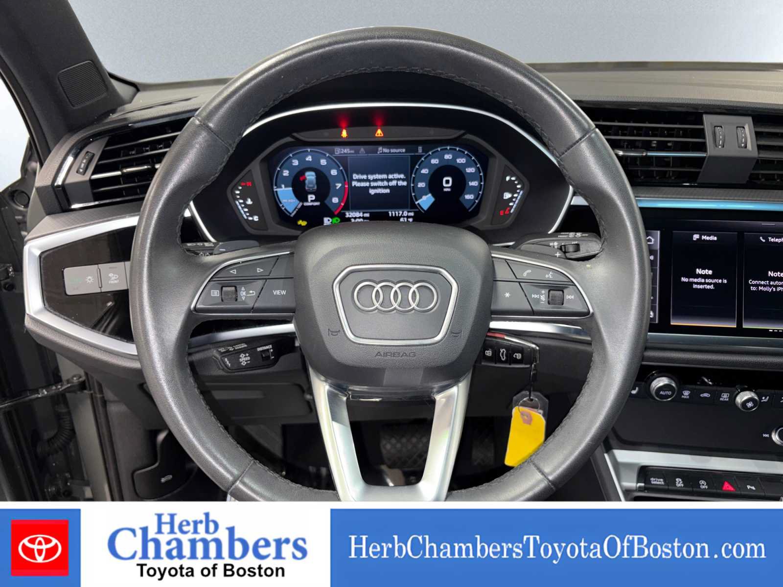 Used 2025 Audi Q3 2.0T Premium AWD/4WD image 16