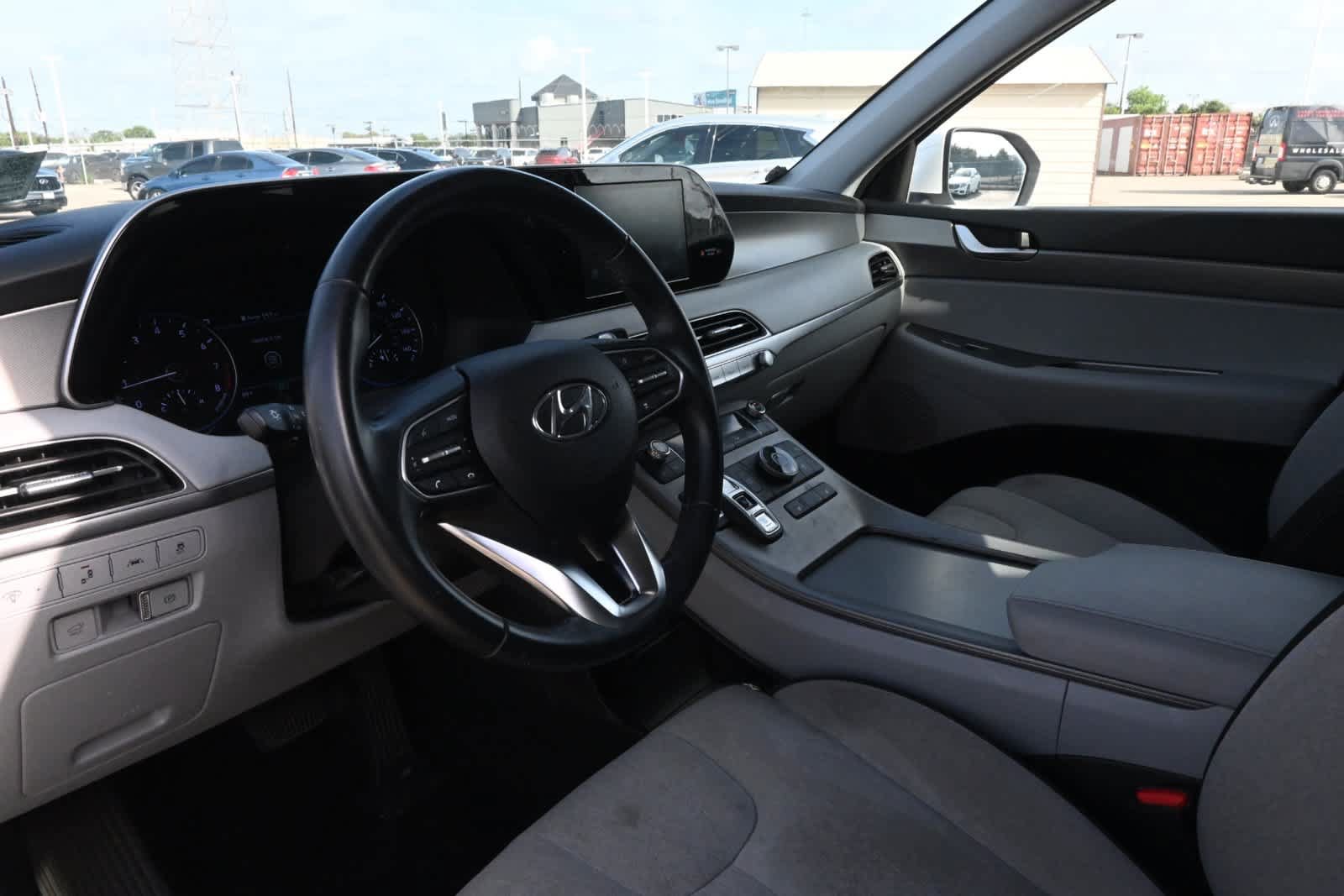 Used 2022 Hyundai Palisade SEL w/ Convenience Package FWD image 16