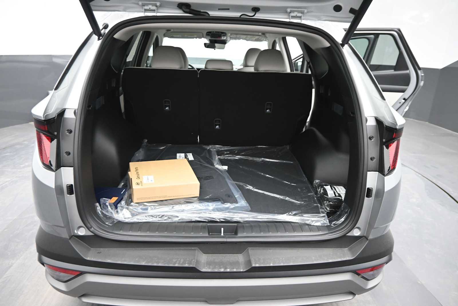 New 2026 Hyundai Tucson SEL Plus AWD/4WD image 13