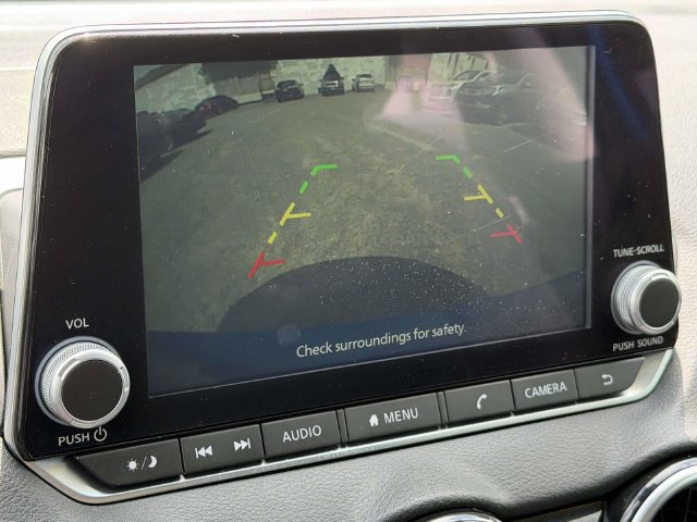 Used 2024 Nissan Sentra SV FWD image 2
