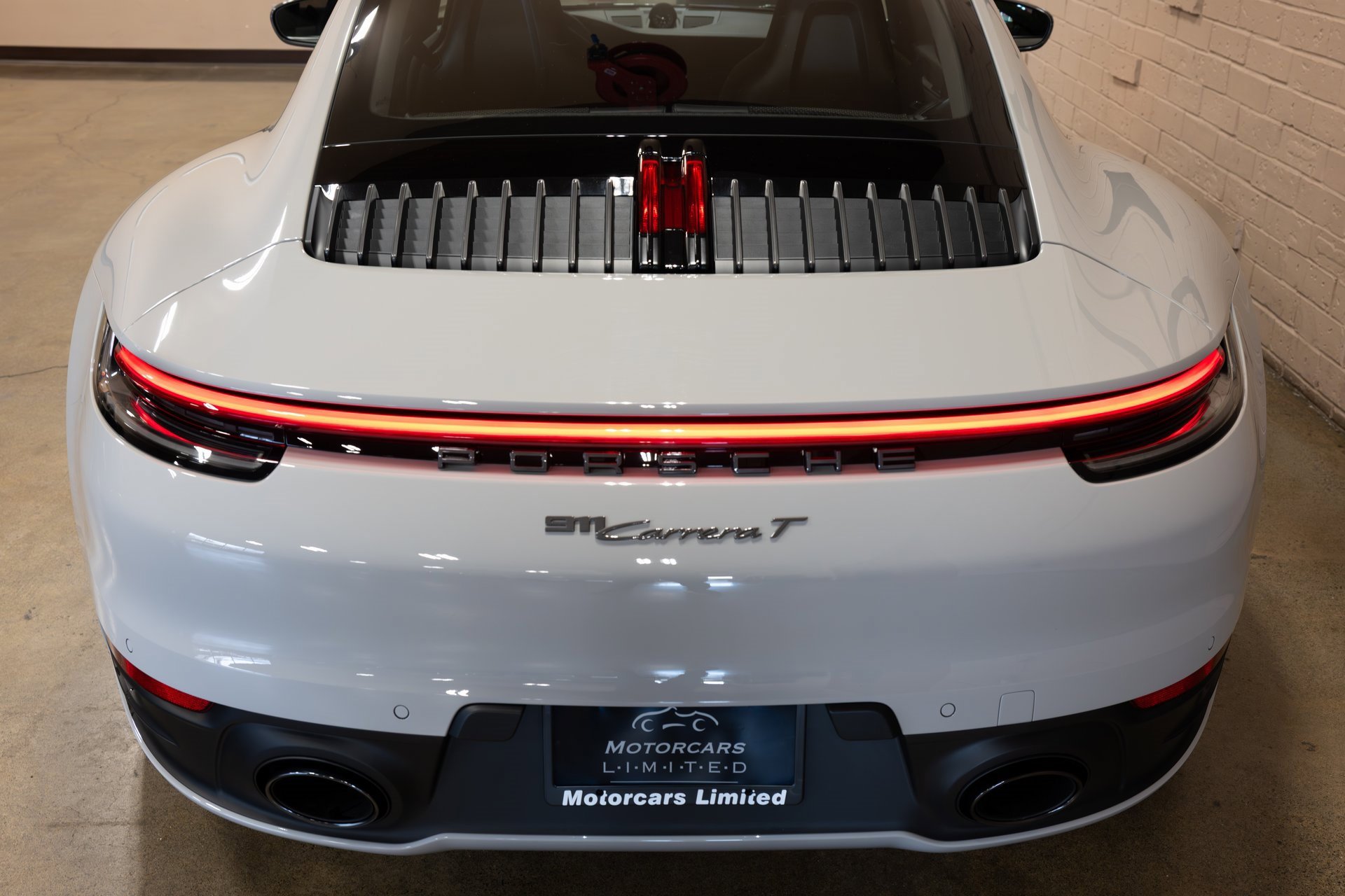 Used 2024 Porsche 911 Carrera T image 8