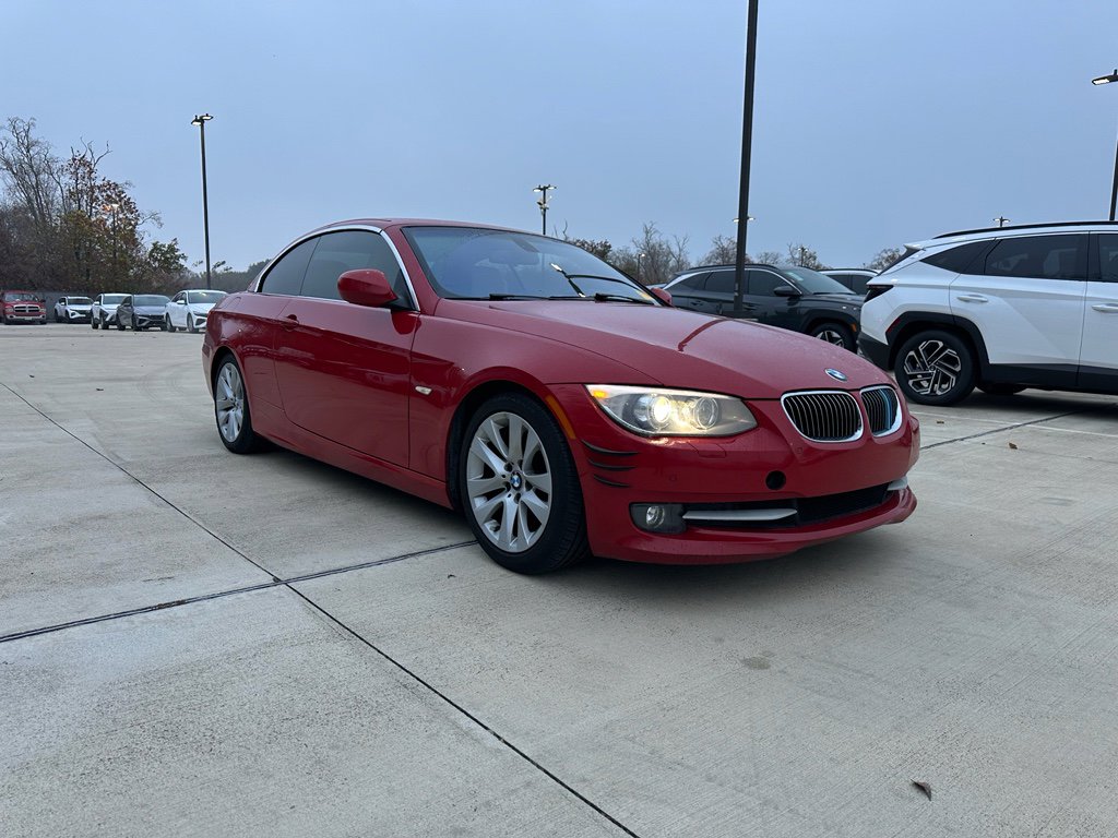 Used 2013 BMW 328i Convertible image 3