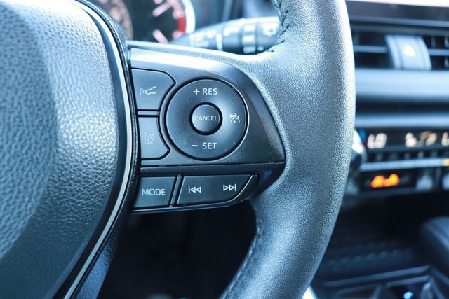 Used 2025 Toyota RAV4 XLE image 20