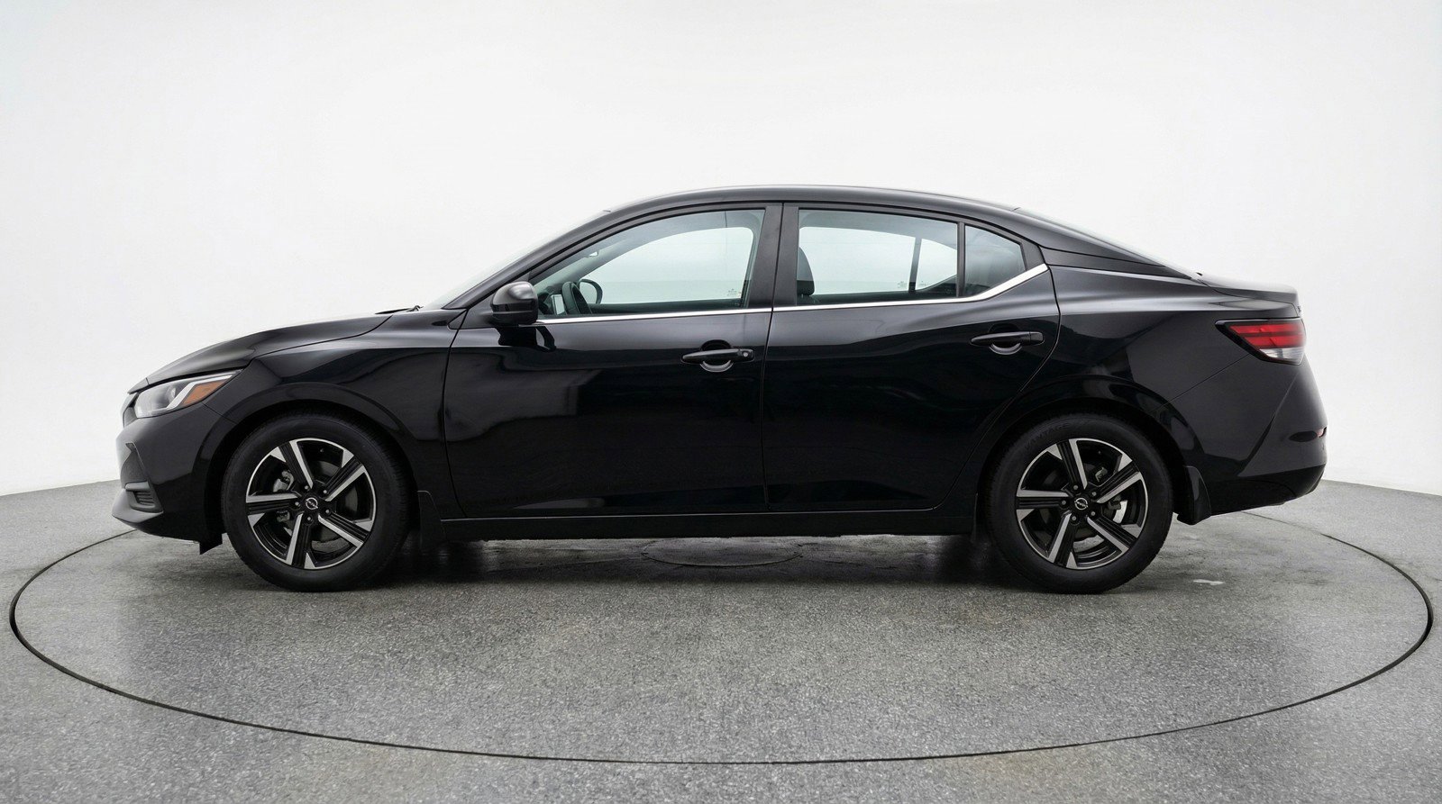 Used 2024 Nissan Sentra SV FWD image 5