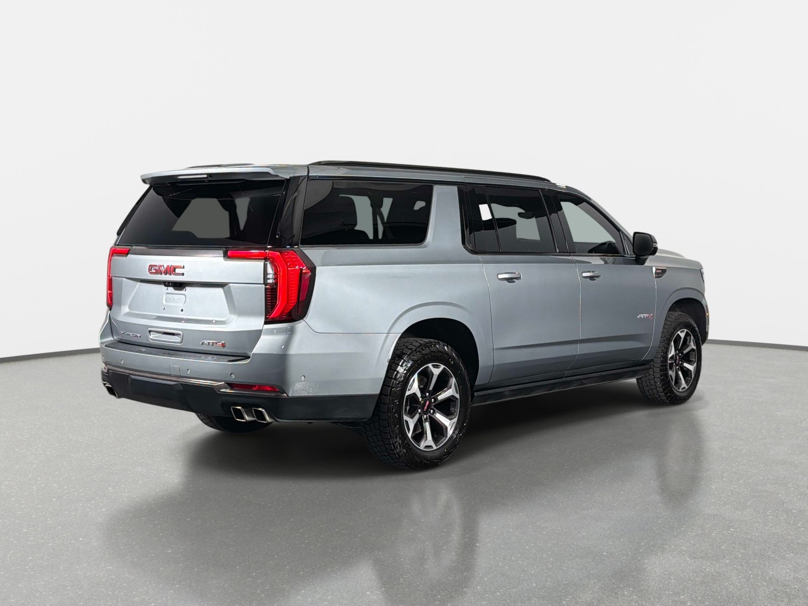 Used 2026 GMC Yukon XL AT4 Ultimate AWD/4WD image 3