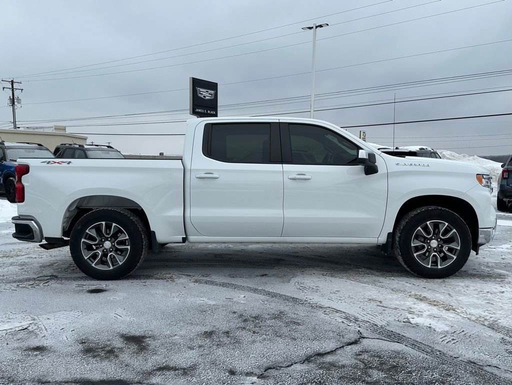 Used 2024 Chevrolet Silverado 1500 LT image 7