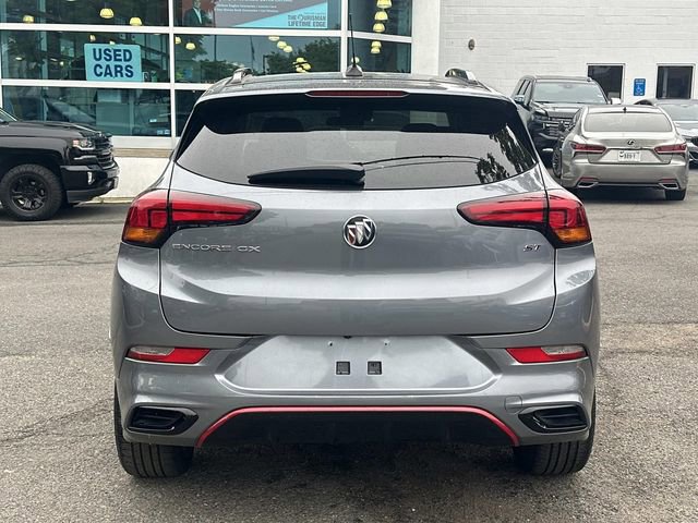 Used 2021 Buick Encore GX Select w/ Sport Touring Package FWD image 3