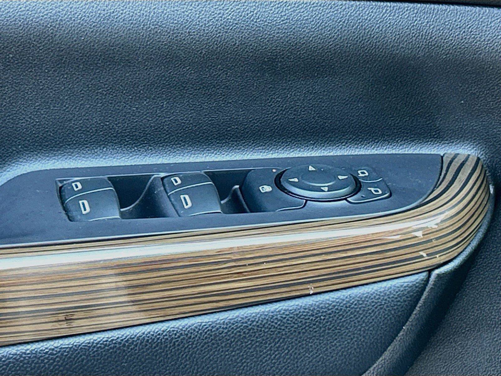 Used 2019 GMC Acadia SLE FWD image 24