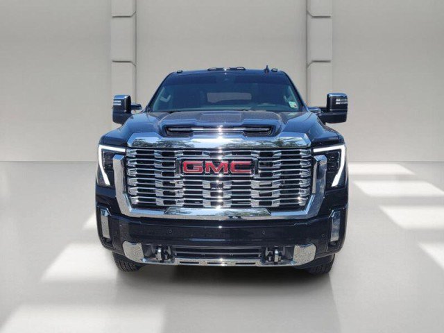 Used 2026 GMC Sierra 3500 Denali w/ Denali Reserve Package AWD/4WD image 2