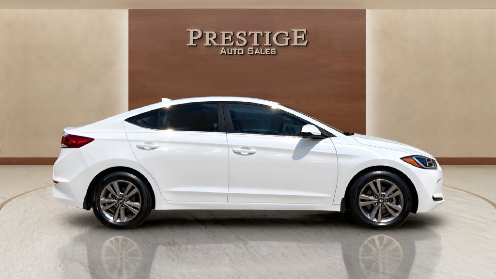 Used 2018 Hyundai Elantra SEL FWD image 2