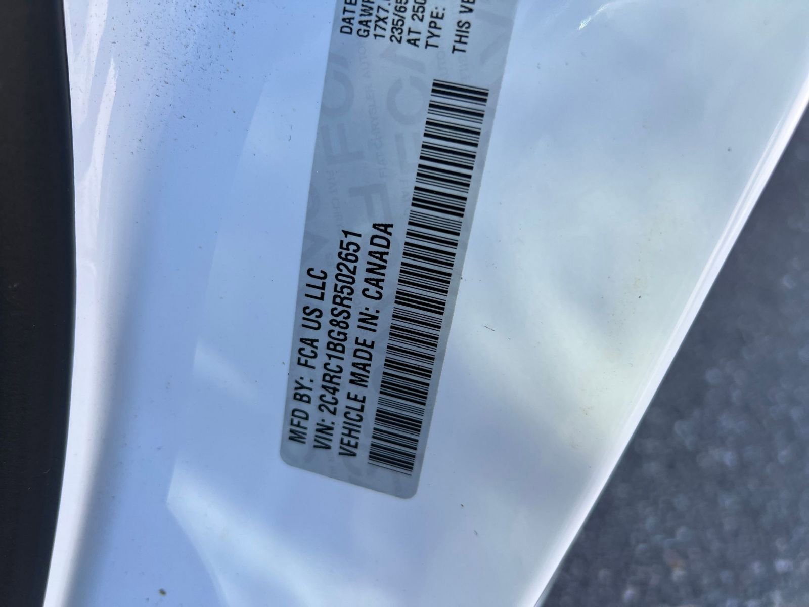 Used 2025 Chrysler Pacifica Select image 32