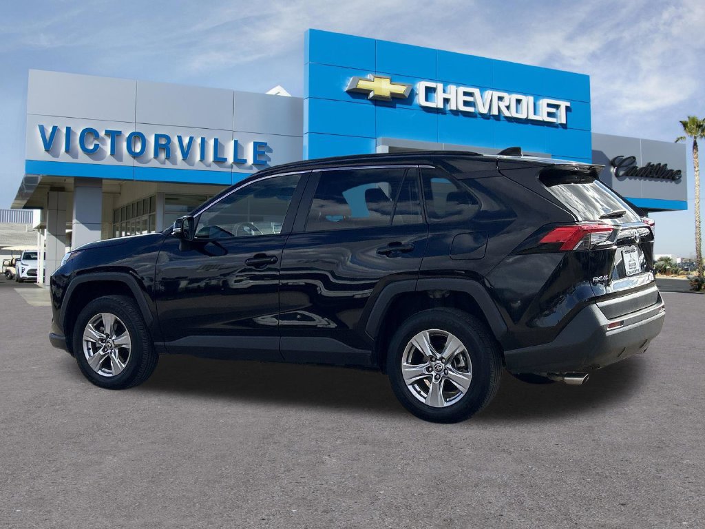 Used 2025 Toyota RAV4 XLE FWD image 10