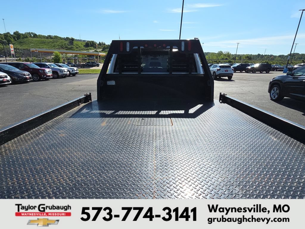 Used 2021 RAM 3500 Tradesman w/ Chrome Appearance Group AWD/4WD image 8