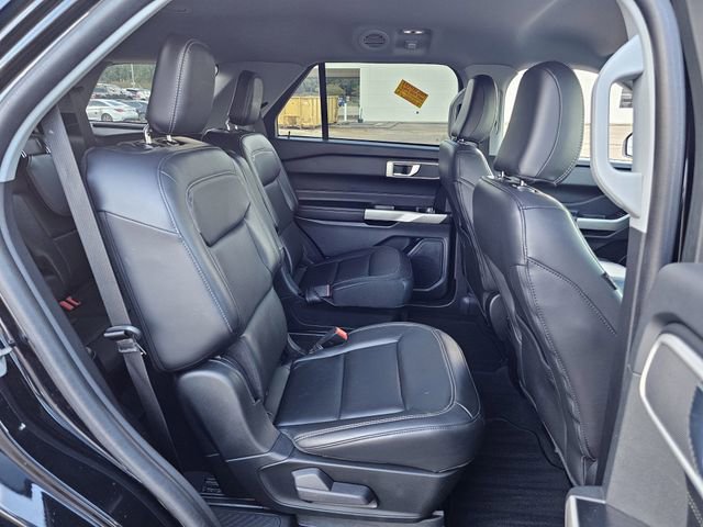 Certified 2022 Ford Explorer XLT w/ Equipment Group 202A image 27
