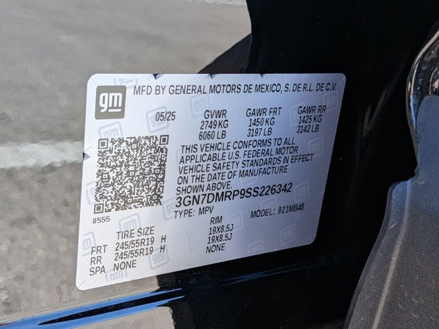 Used 2025 Chevrolet Equinox EV LT image 25