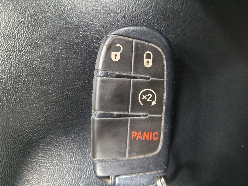 Used 2020 Jeep Compass Latitude FWD image 32