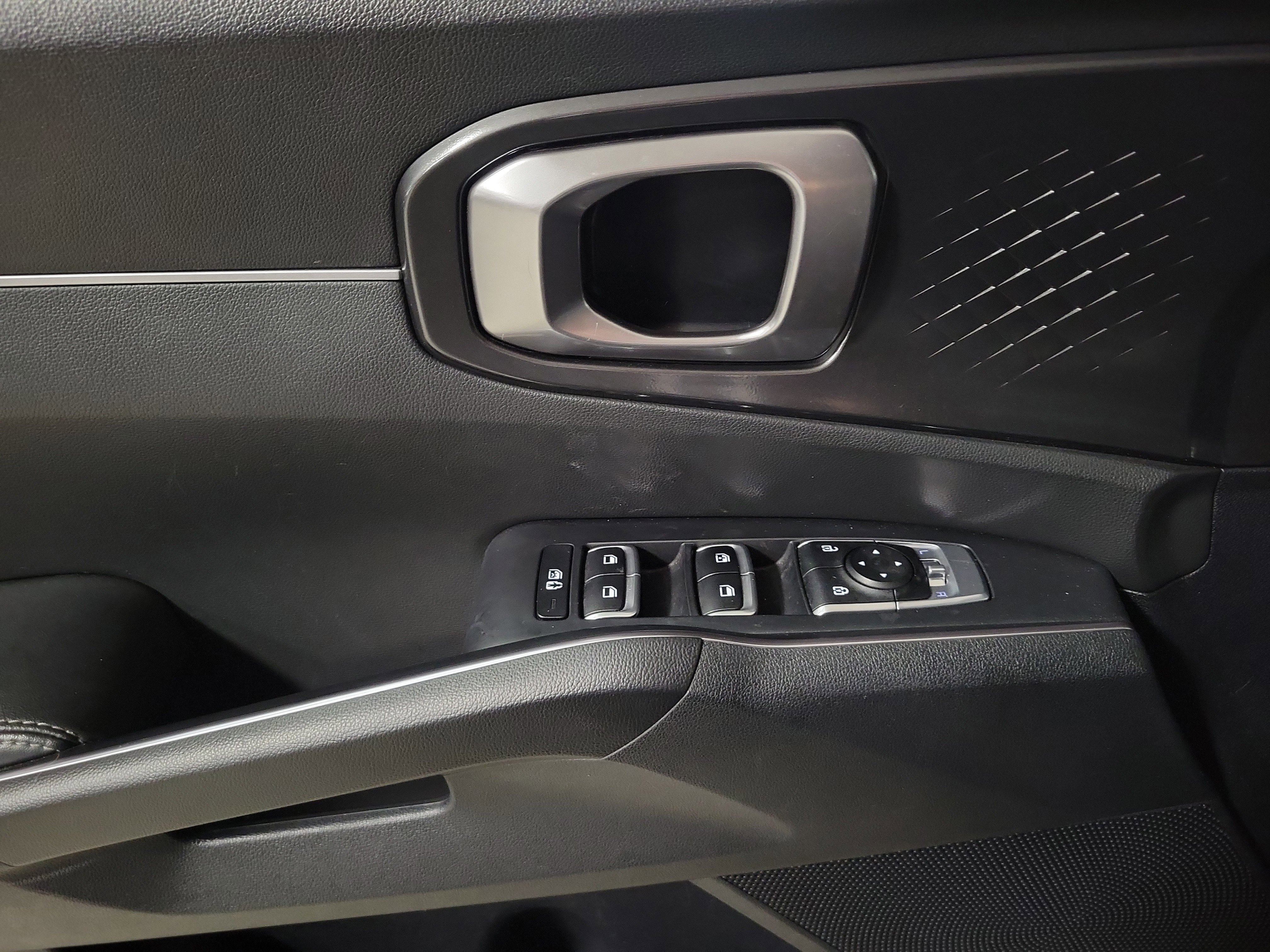 Used 2023 Kia Sorento S image 20