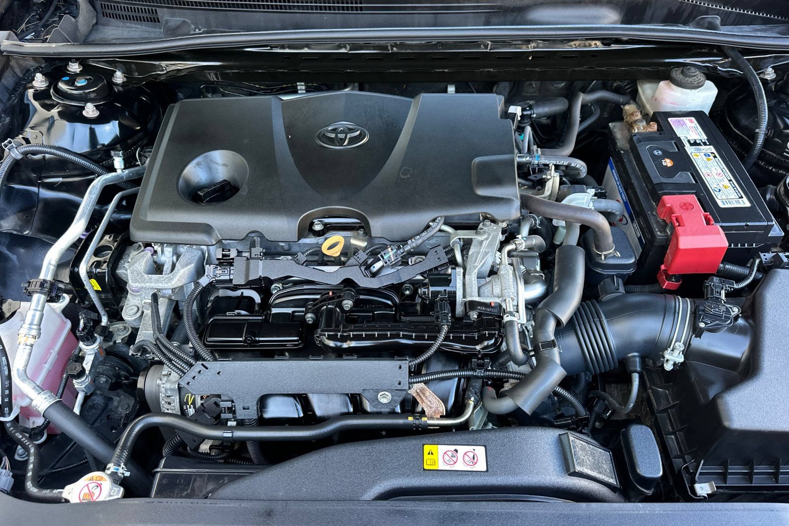 Used 2019 Toyota Camry SE FWD image 23
