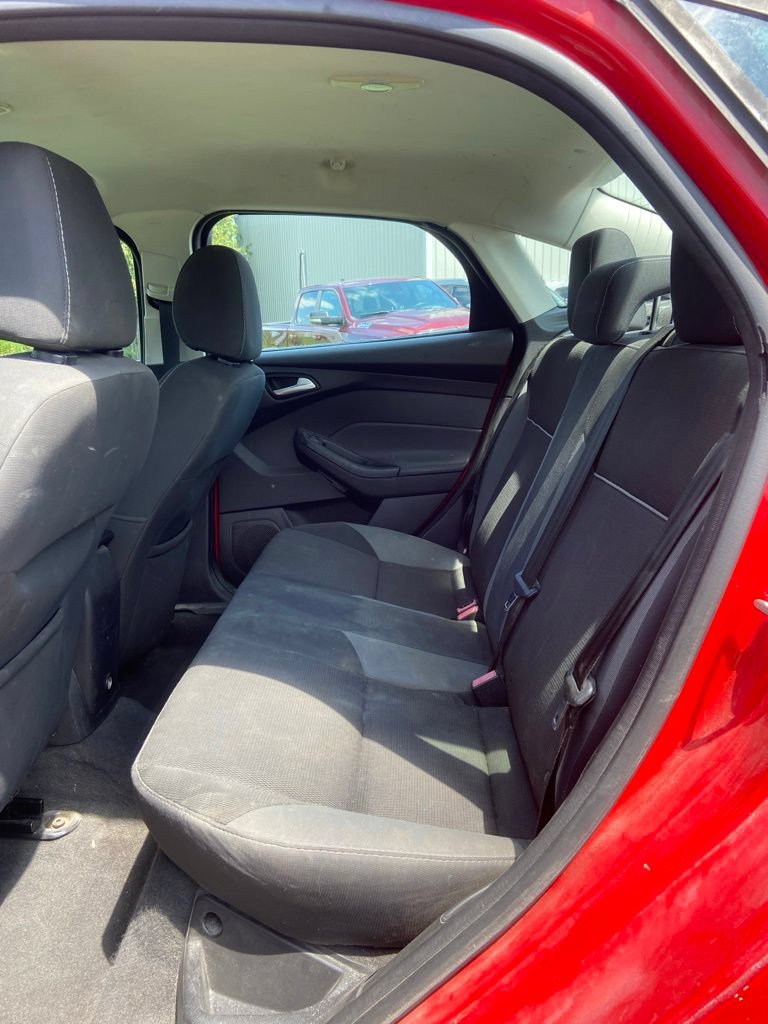 Used 2014 Ford Focus SE FWD image 12