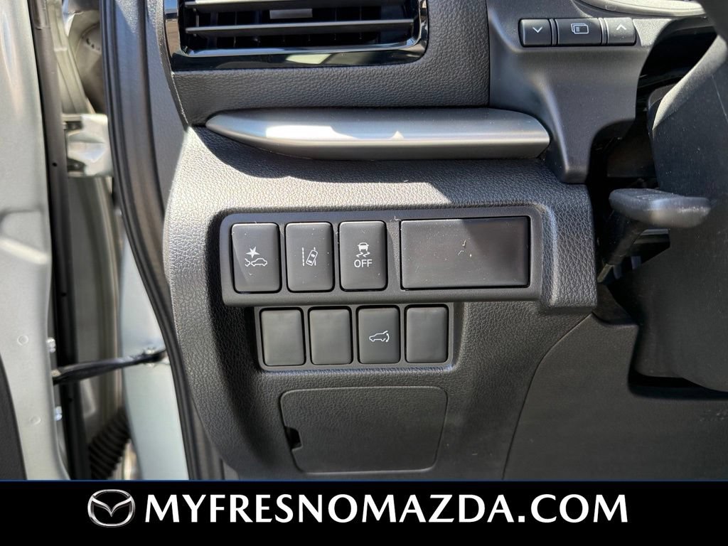 Used 2024 Mitsubishi Eclipse Cross SE AWD/4WD image 29