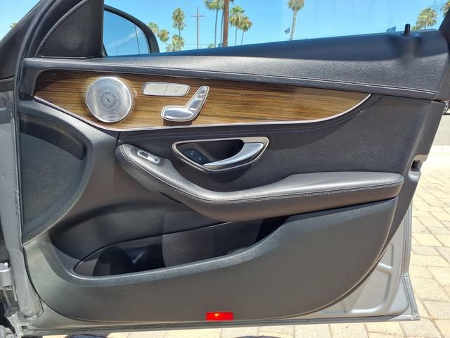 Used 2015 Mercedes-Benz C 300 4MATIC Sedan image 28