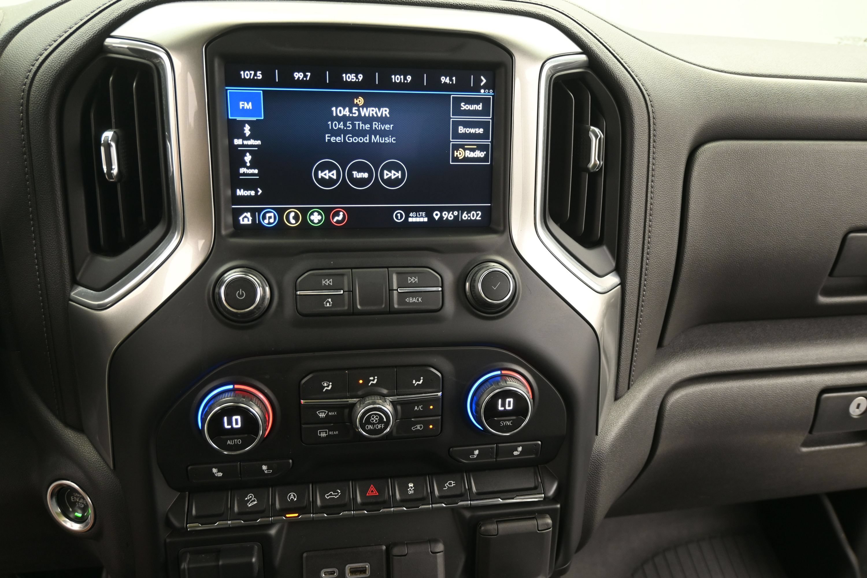Used 2020 Chevrolet Silverado 1500 LT Trail Boss AWD/4WD image 19
