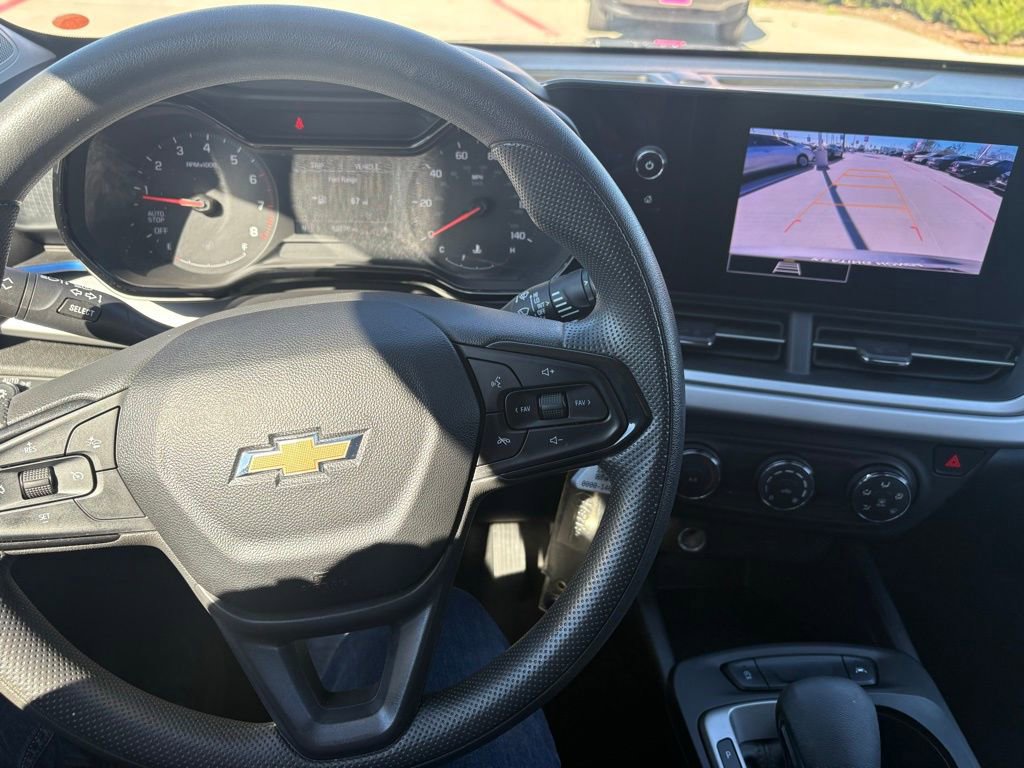 Used 2024 Chevrolet Trax LS image 12