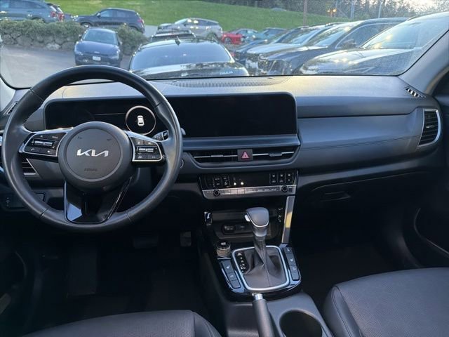 Certified 2024 Kia Seltos EX AWD/4WD image 10