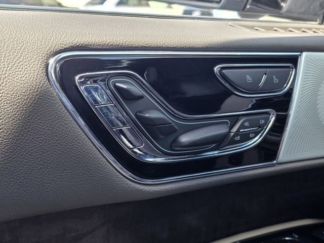 Used 2024 Lincoln Navigator Reserve image 15