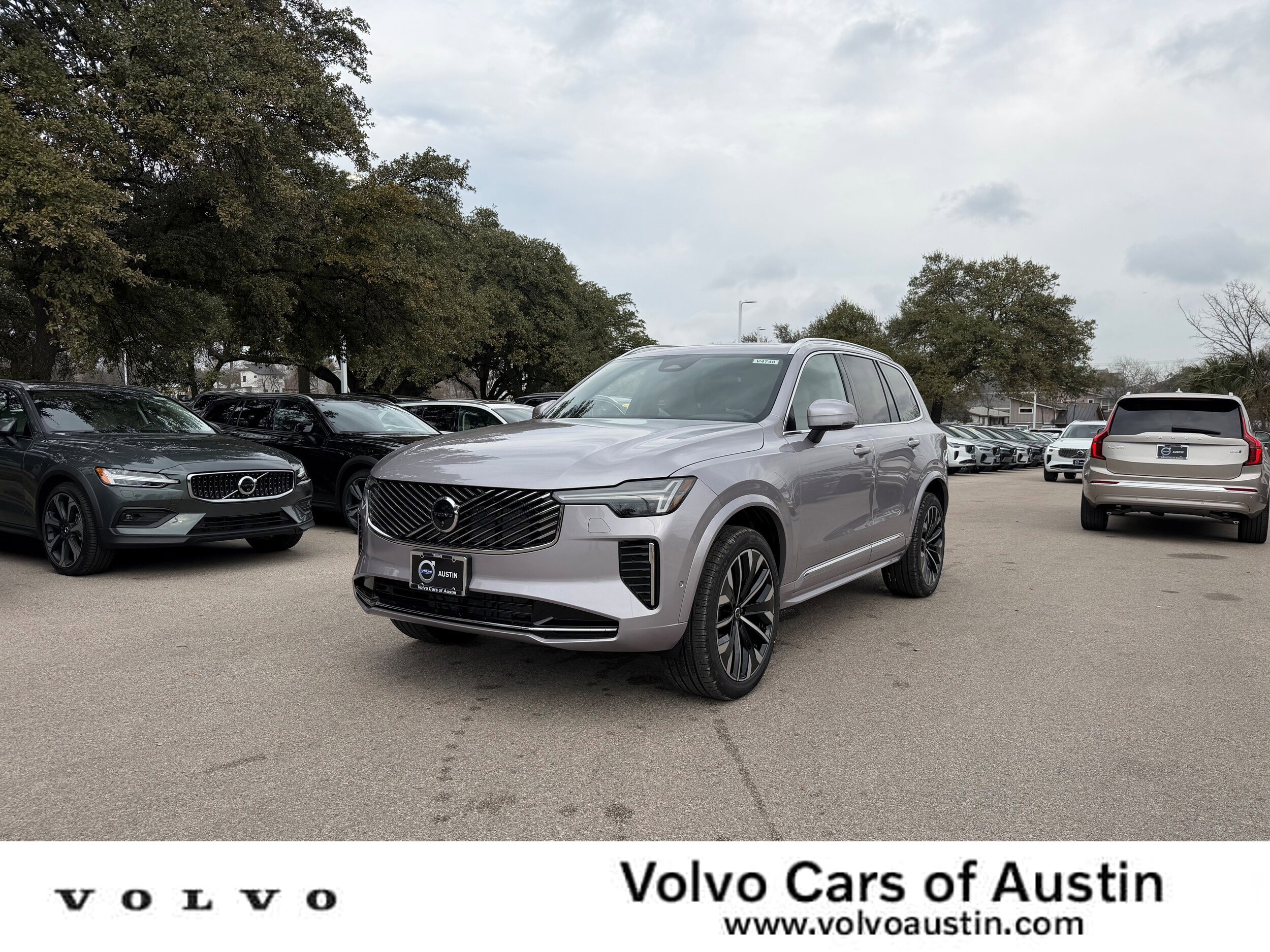 New 2026 Volvo XC90 B6 Plus w/ Protection Package Premier image 1