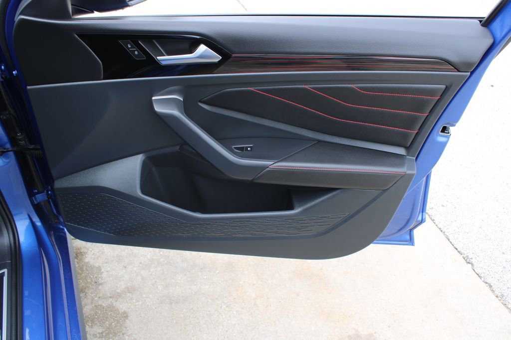 Certified 2024 Volkswagen Jetta GLI 40th Anniversary Edition image 23