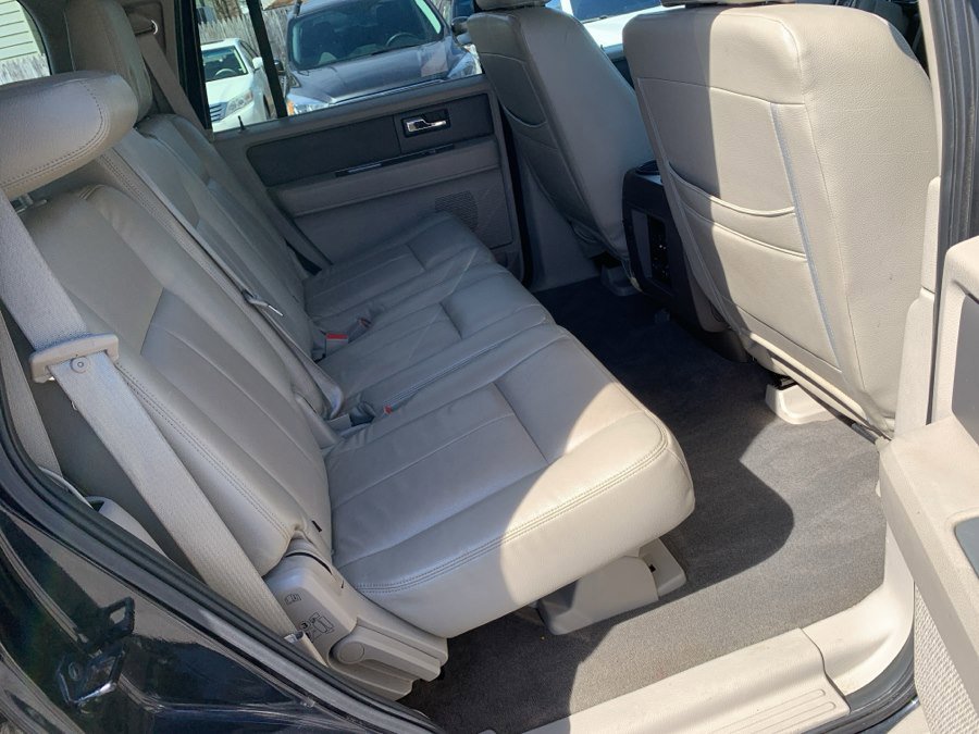 Used 2014 Ford Expedition XLT AWD/4WD image 12