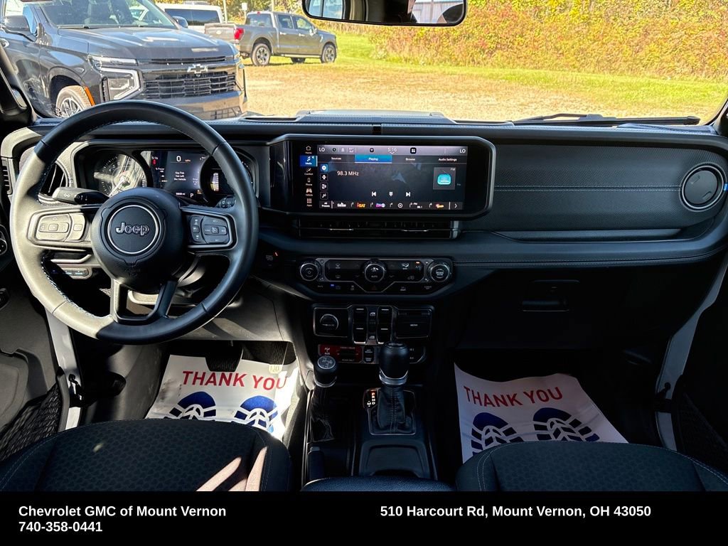 Used 2024 Jeep Wrangler Unlimited Rubicon 4xe image 14